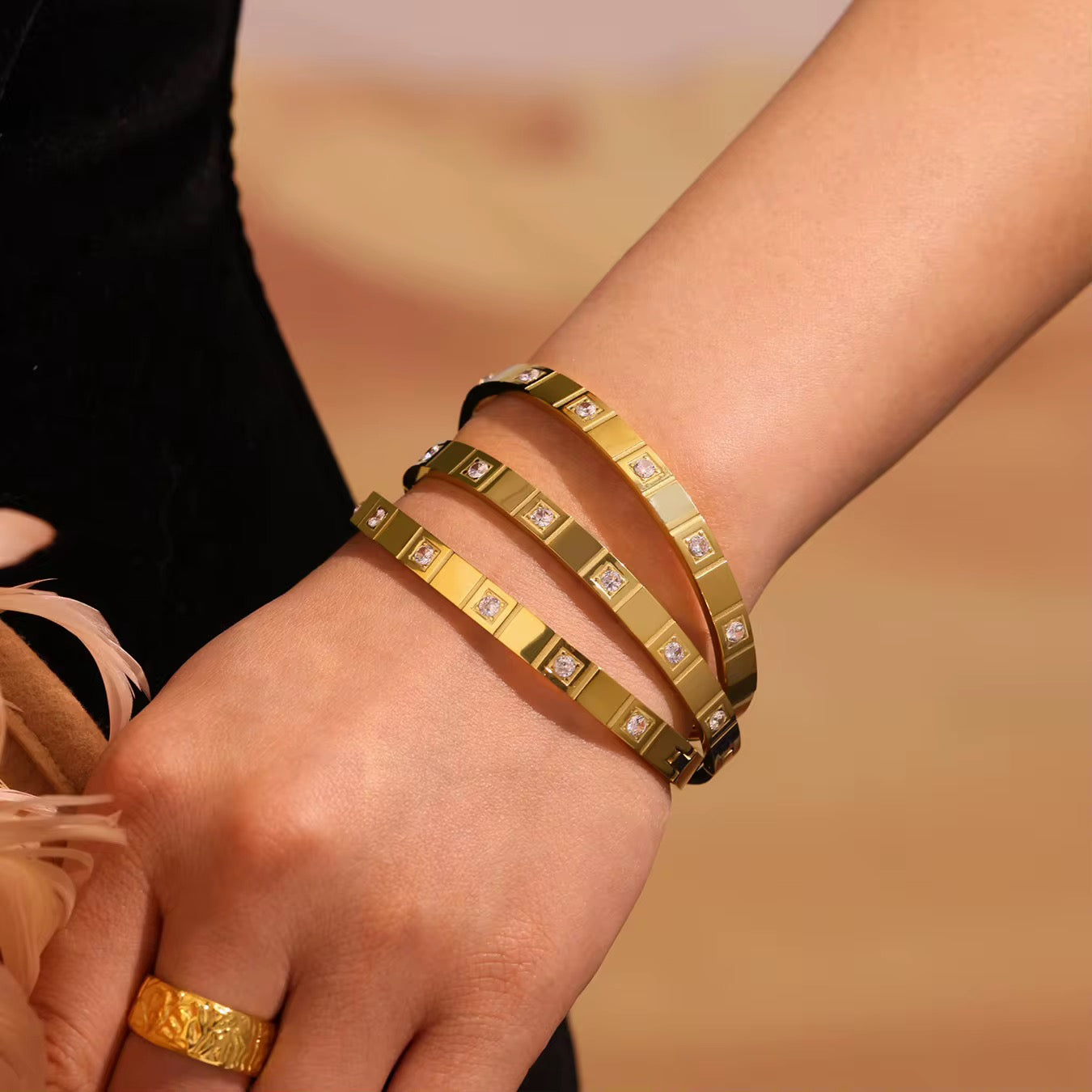 Luna Square Bangle