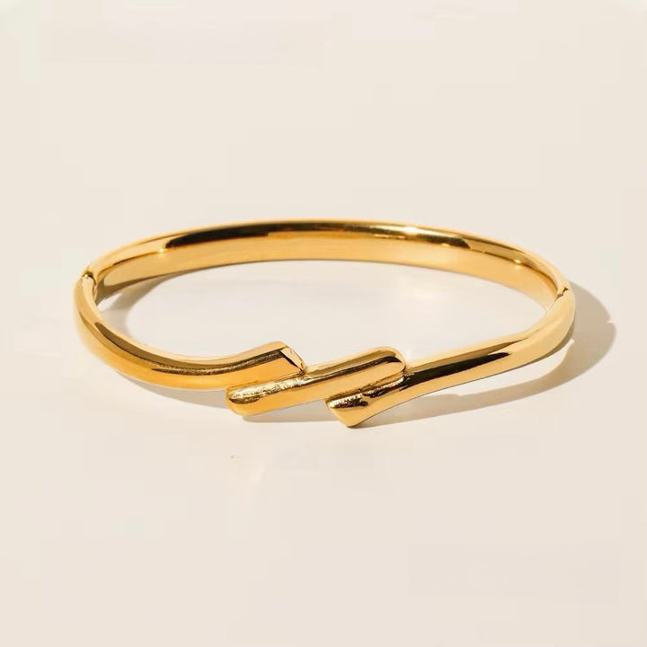 Sisters Love Bangle