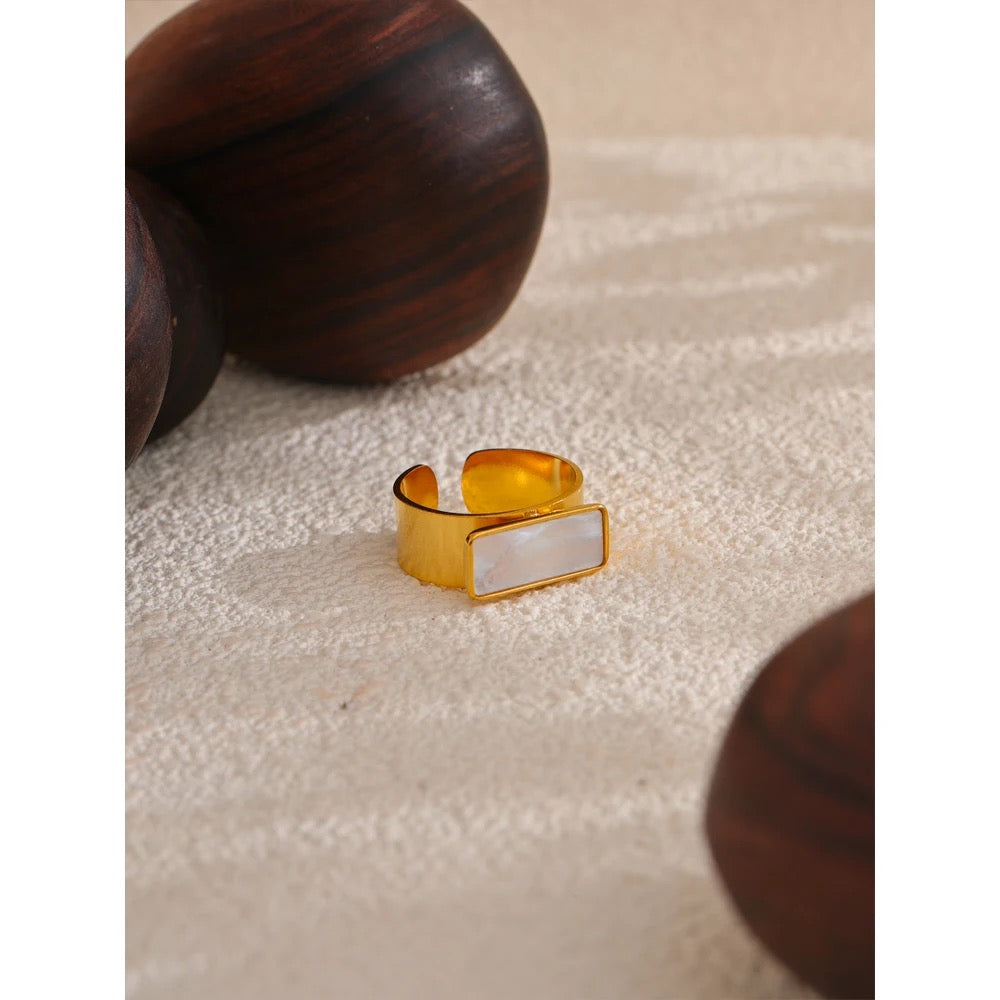 Rectangle Shell Ring