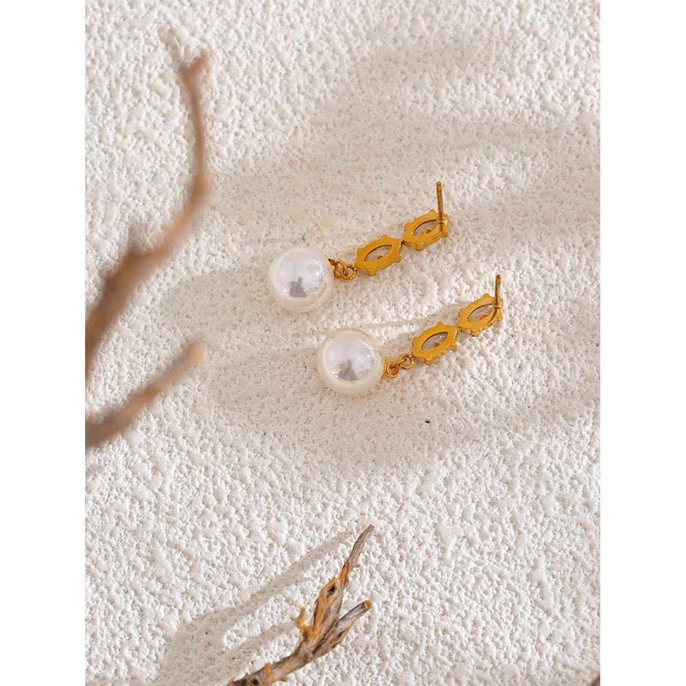 Chandelier Zirconia Pearl Earrings