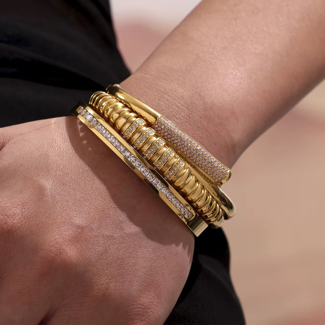 Sleek Bar Bangle