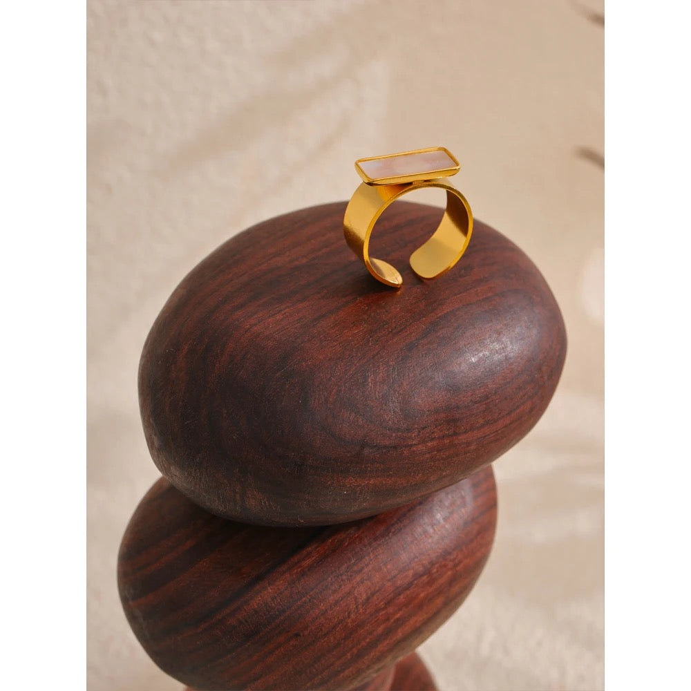 Rectangle Shell Ring