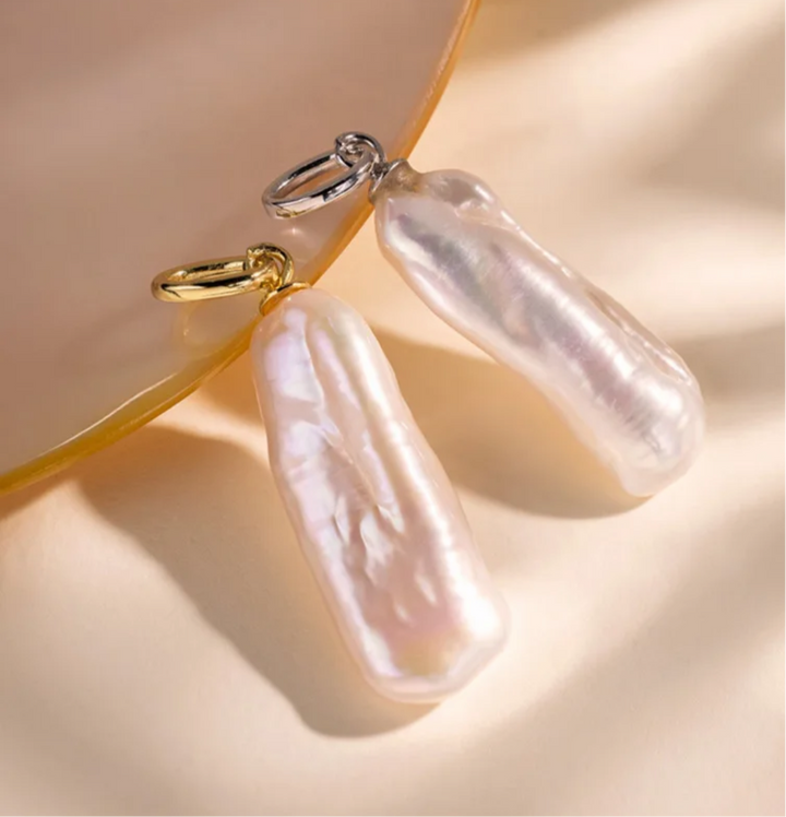 Long Baroque Pearl