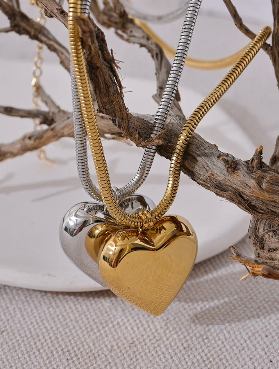 【fa.er.ie】25ss chunky heart dreamy necklace Red Heart Necklace Heart Shaped Necklace Chunky Glass Puffy