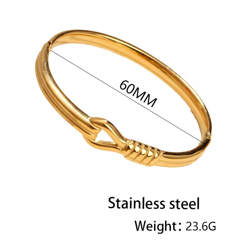 Love knot Bangle