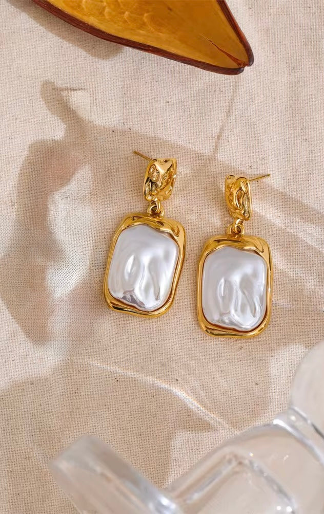 Baroque Pearl Earrings