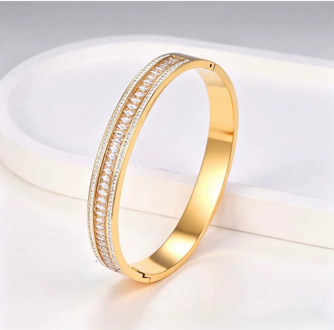 Aurora Bangle