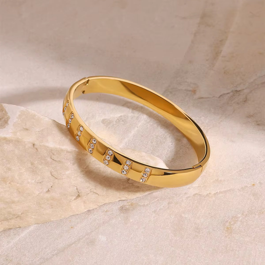 Stella Zircon Bangle