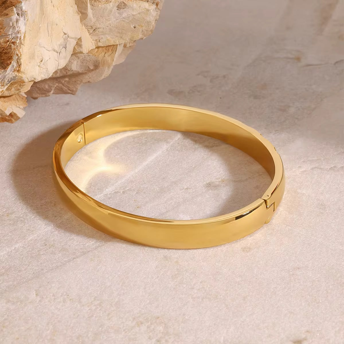 Stella Zircon Bangle
