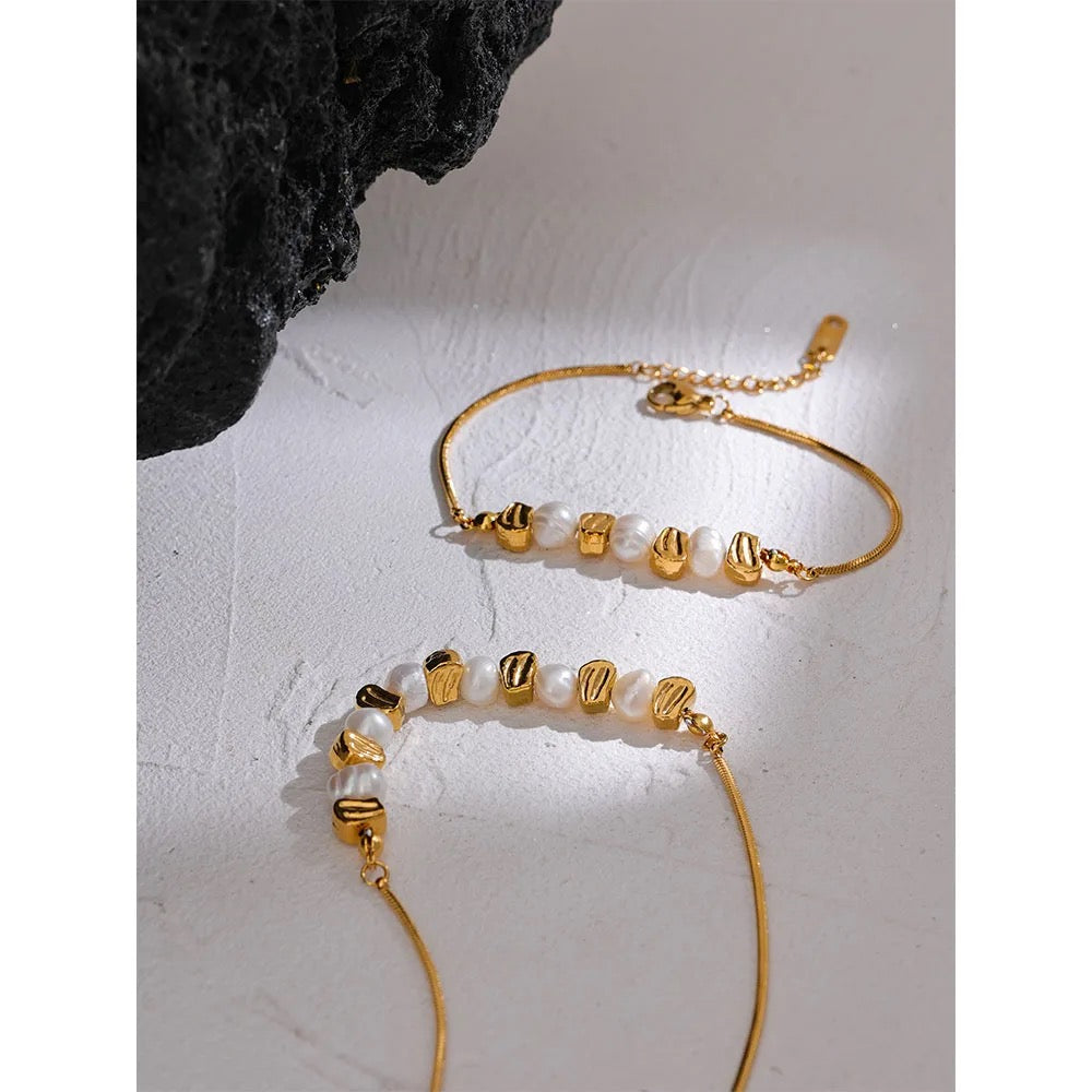 Gold Pearl Necklace