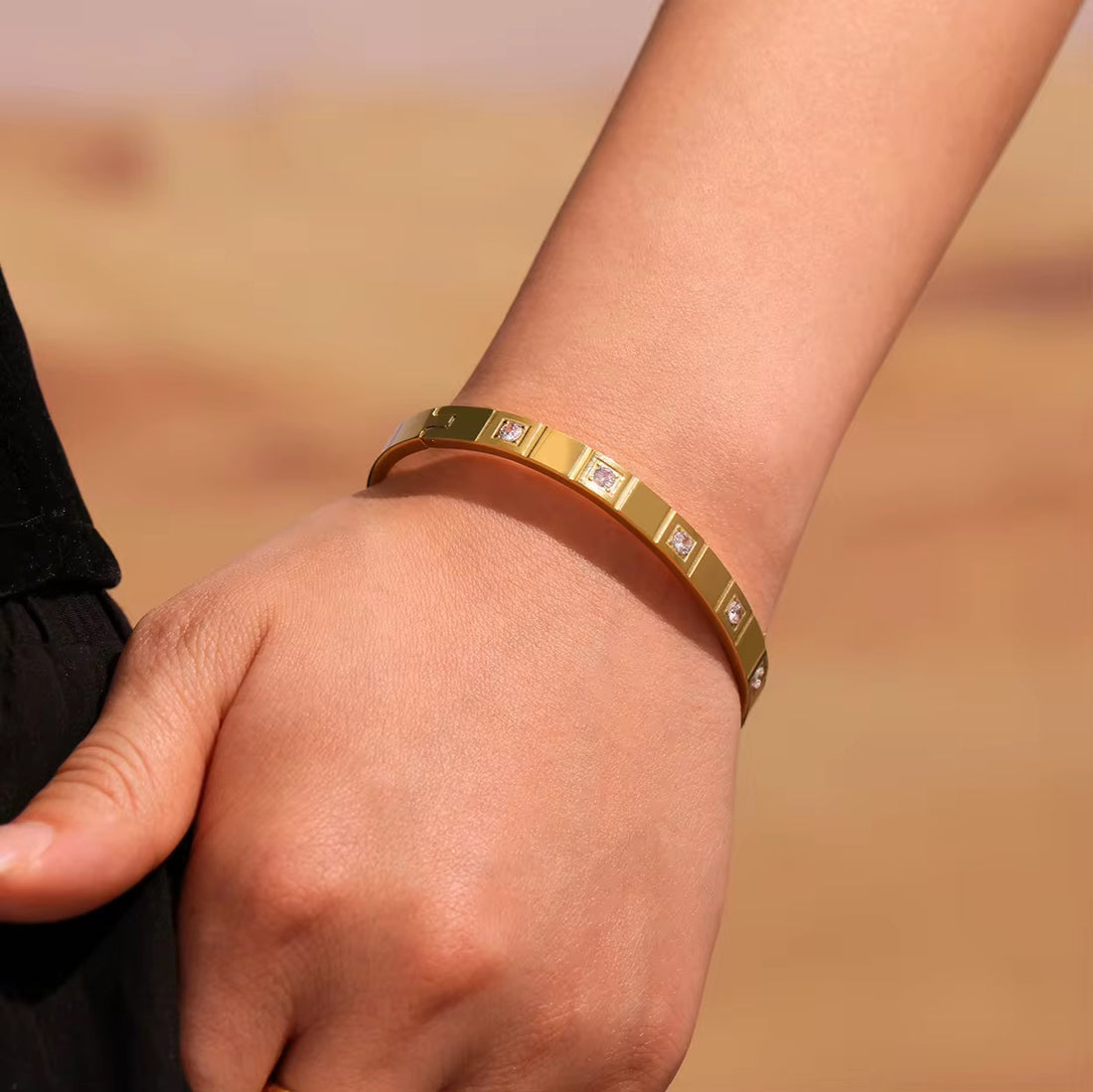 Luna Square Bangle