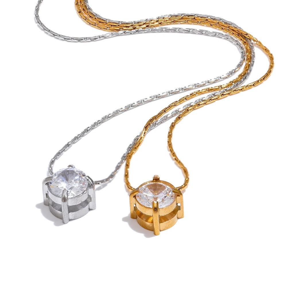 Solitaire Zircon Necklace