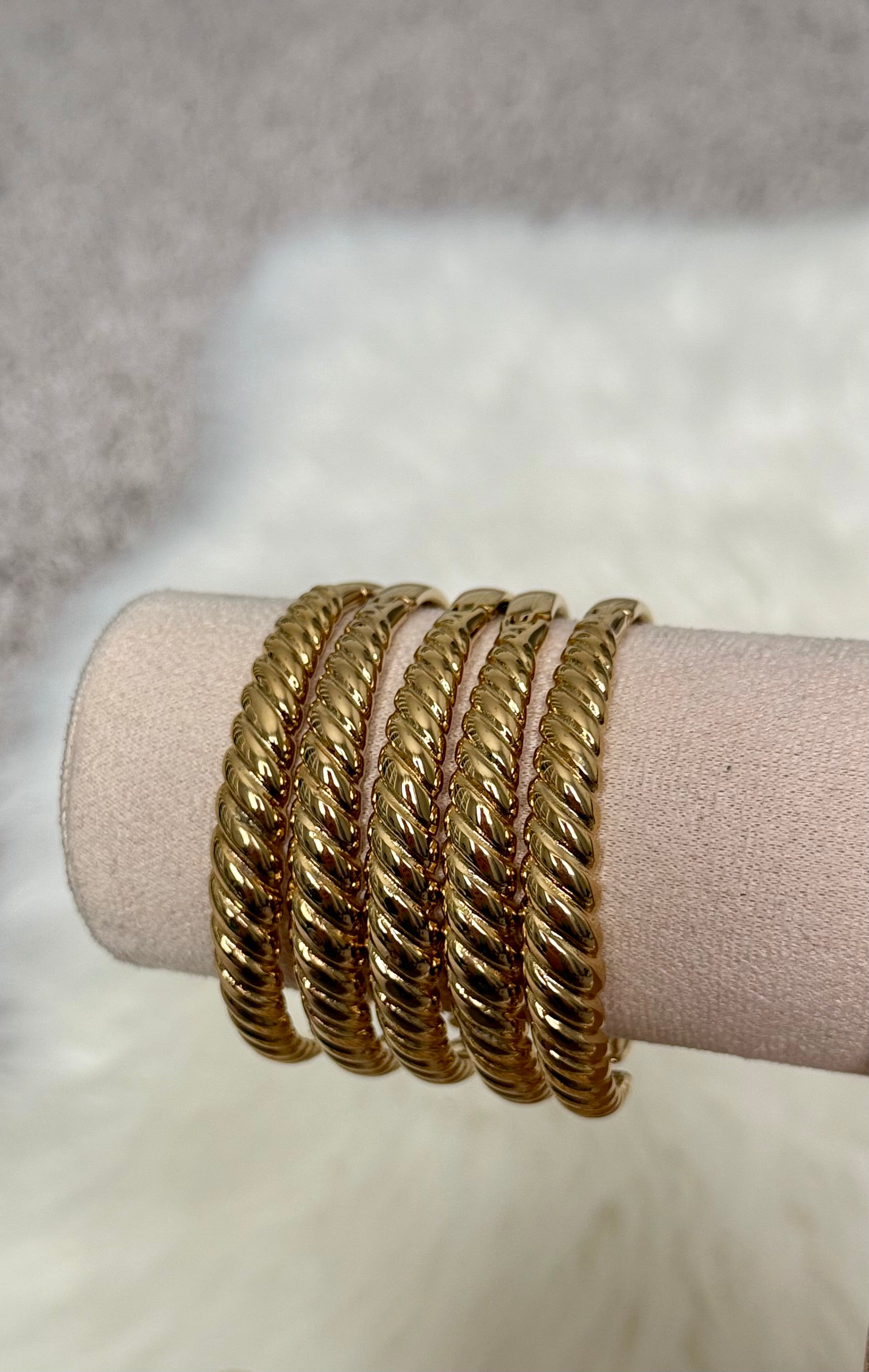 Amour Bangle