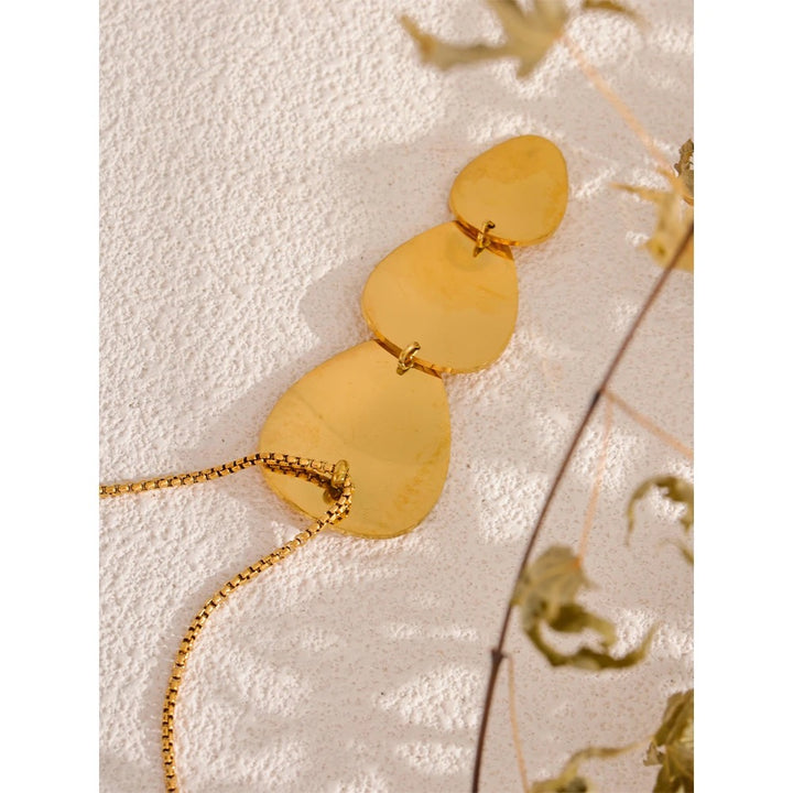 Three Leaf Necklace