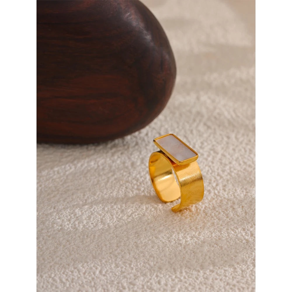 Rectangle Shell Ring