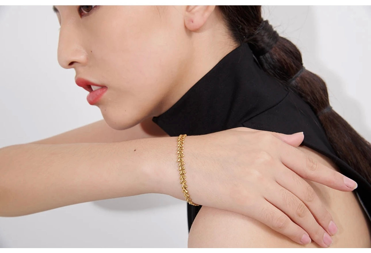 Golden Heart Bracelet