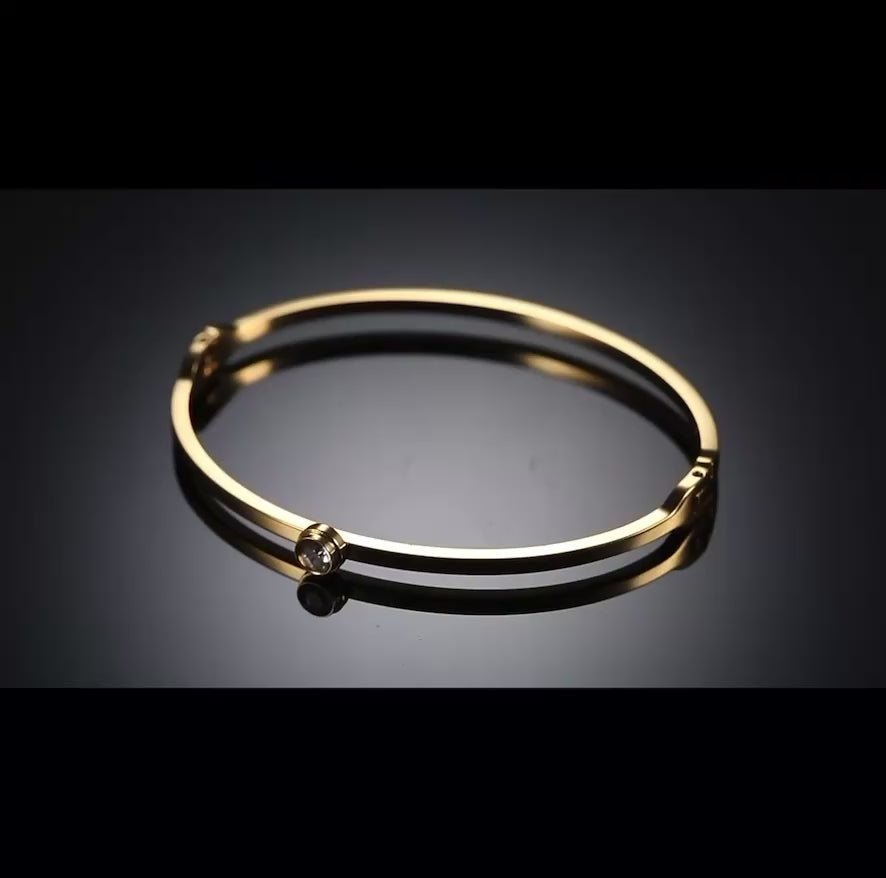 Dainty Solitaire Bangle